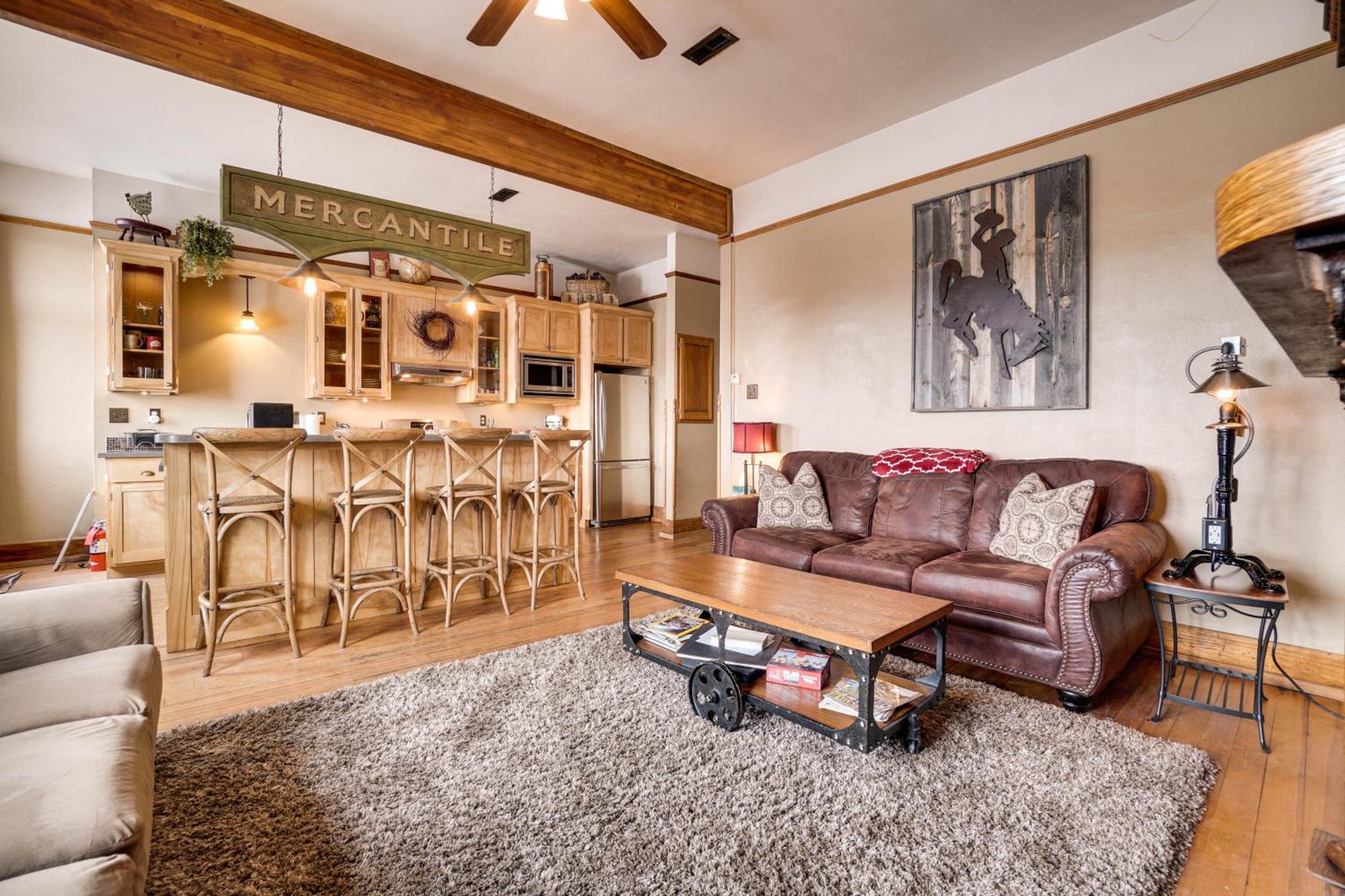 Vintage Downtown Laramie Apartment With Deck! Екстериор снимка